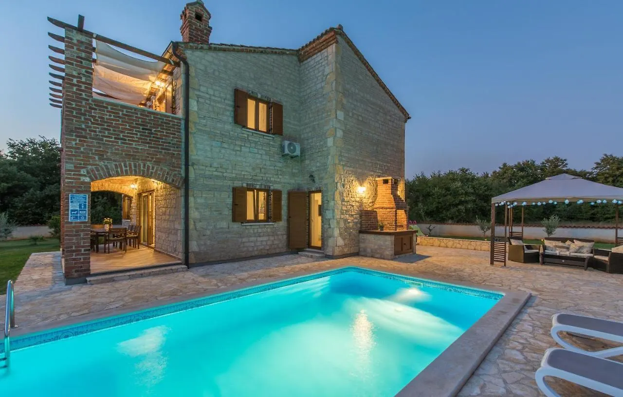 Villa Dada Svetvincenat 0*,  Croatia